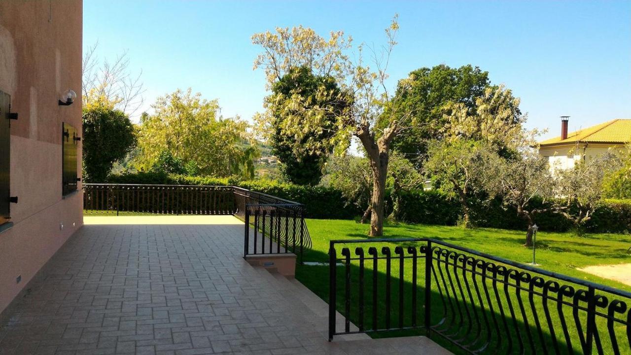 Chalet Delle Rose Saludecio Εξωτερικό φωτογραφία